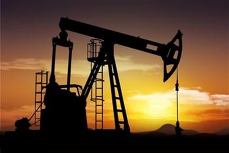 أسعار النفط تقفز مع هبوط حاد للمخزونات الأمريكية